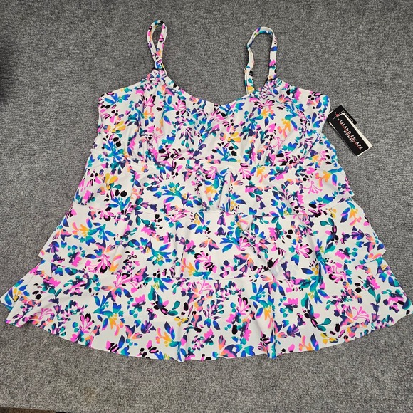 Island Escape Other - Island Escape Women Tankini Top Tiered Ruffle Underwire‎ Floral White Multi 20W